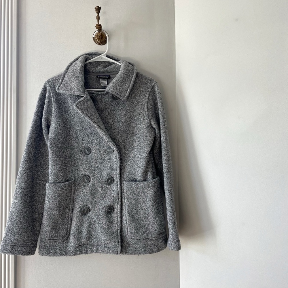 Patagonia Grey Fleece Peacoat | Size Medium